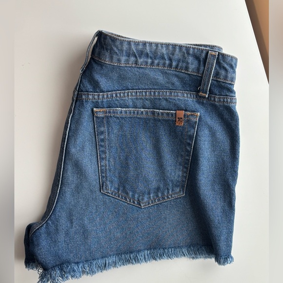 JOE’S High Rise Blue Theresa Jean Shorts with Distressed Hem Size 31 - Picture 10 of 12